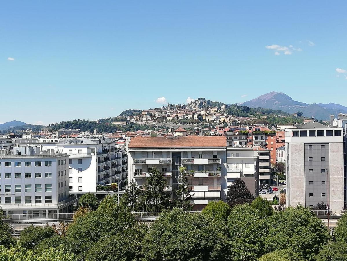 La Tua Mansarda A Bergamo Villa Exterior foto